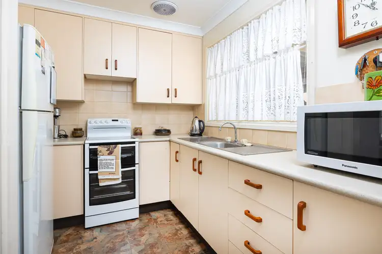 Fourth view of Homely unit listing, 4/161-163 DeBoos Street, Temora NSW 2666