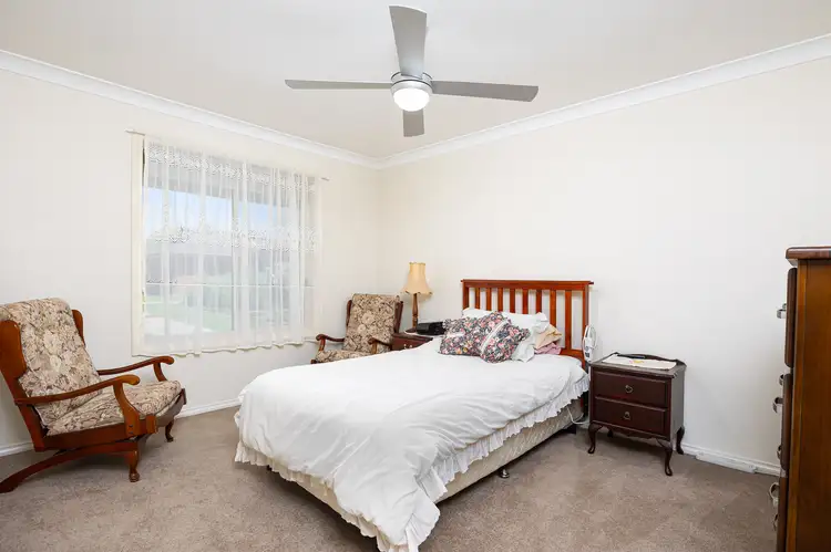 Fifth view of Homely unit listing, 4/161-163 DeBoos Street, Temora NSW 2666