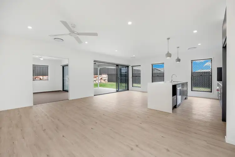 Sixth view of Homely house listing, 10 Caraway Court, Nikenbah QLD 4655