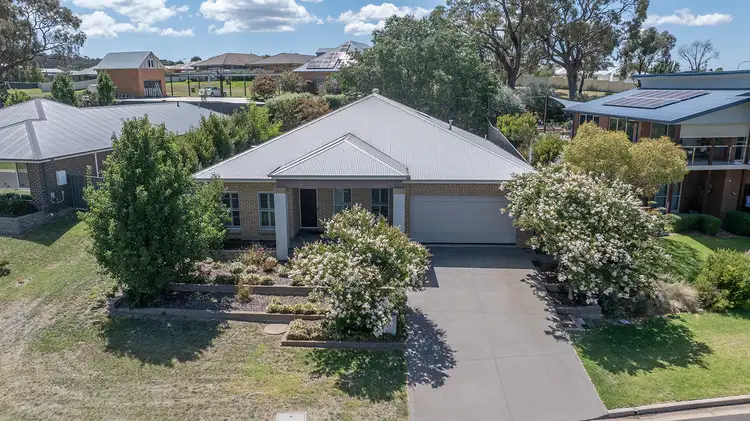 48 Brooklands Drive, Orange NSW 2800