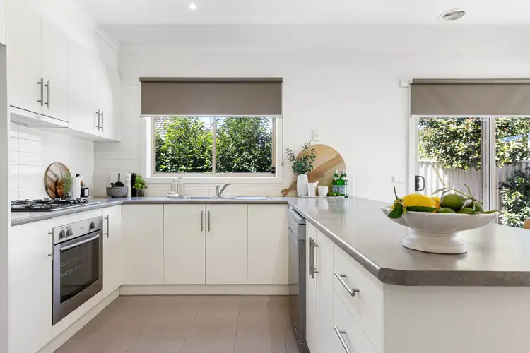 Sixth view of Homely house listing, Unit 8/115a Mansfield Avenue, Mount Clear VIC 3350