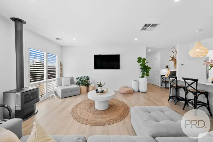 Fifth view of Homely house listing, 8 Bennelong Crescent, Lloyd NSW 2650