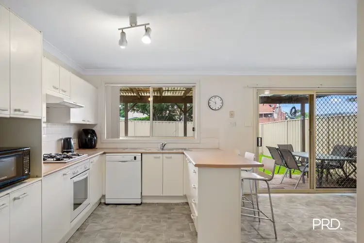 Fifth view of Homely semi-detached listing, 8 Picasso Place, Emu Plains NSW 2750