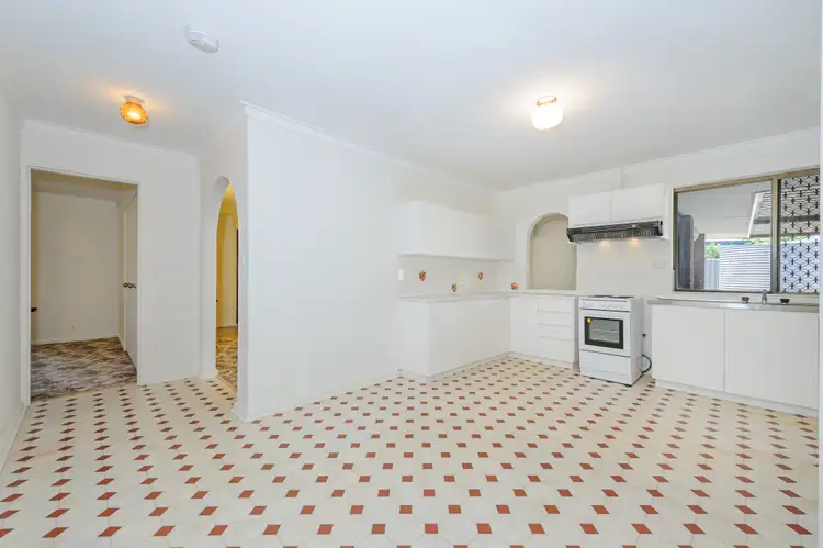 Fifth view of Homely house listing, 32 Markham Way, Swan View WA 6056