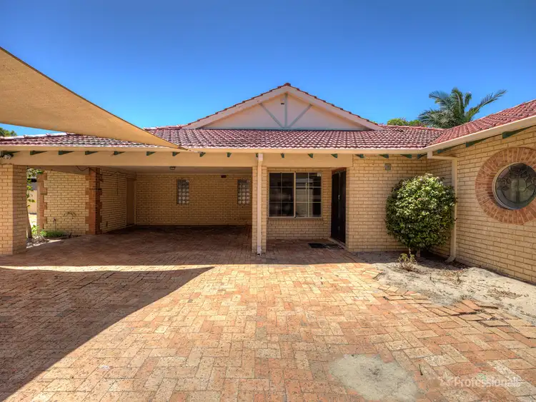 Second view of Homely house listing, 19 Howard Parade, Salter Point WA 6152