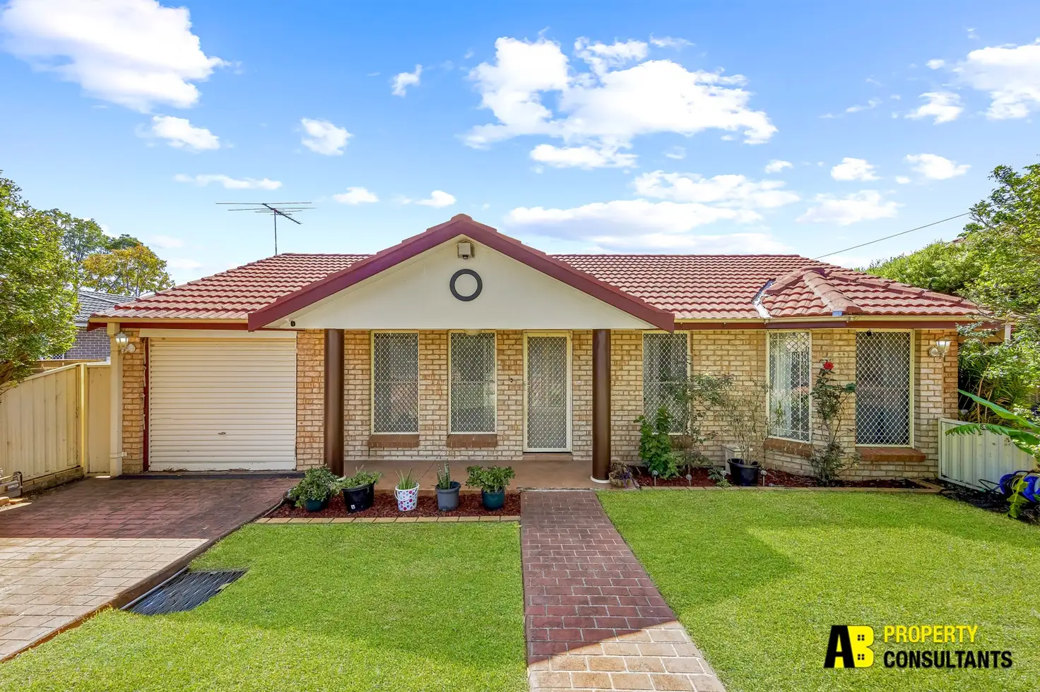Main view of Homely villa listing, 1/187 Targo Road, Girraween NSW 2145