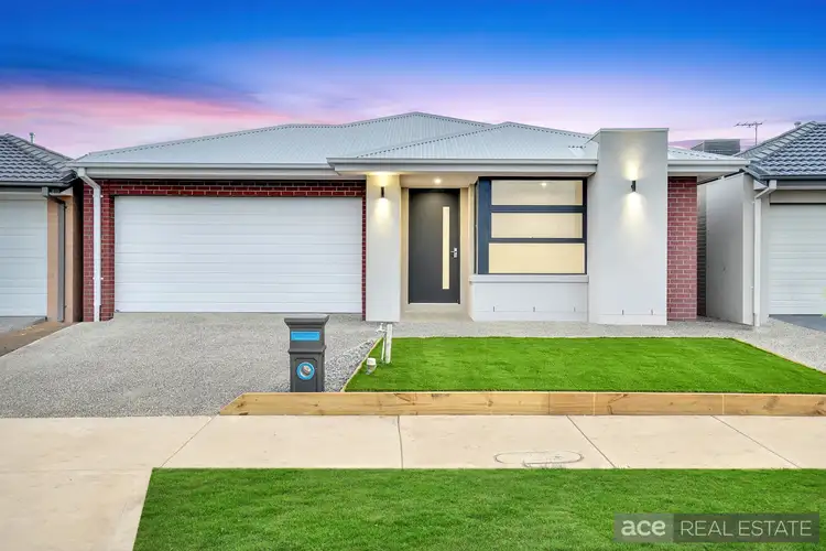 20 Linburn Street, Thornhill Park VIC 3335