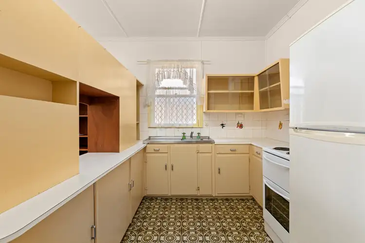 Sixth view of Homely house listing, 40 Twenty Fifth Avenue, Palm Beach QLD 4221