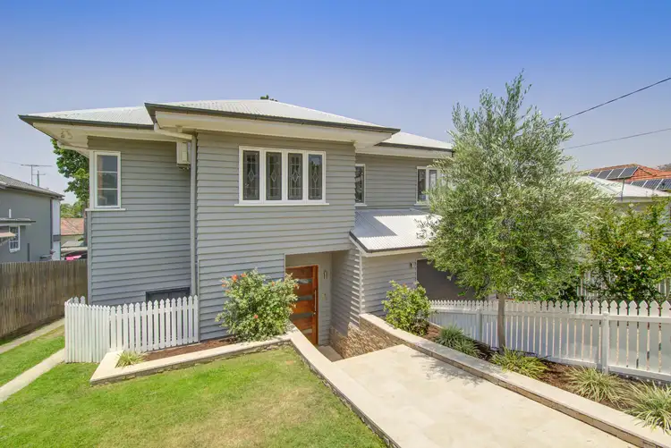 31 Pryde Street, Camp Hill QLD 4152