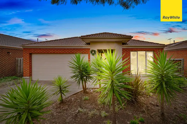 47 Barleygrass Crescent, Brookfield VIC 3338