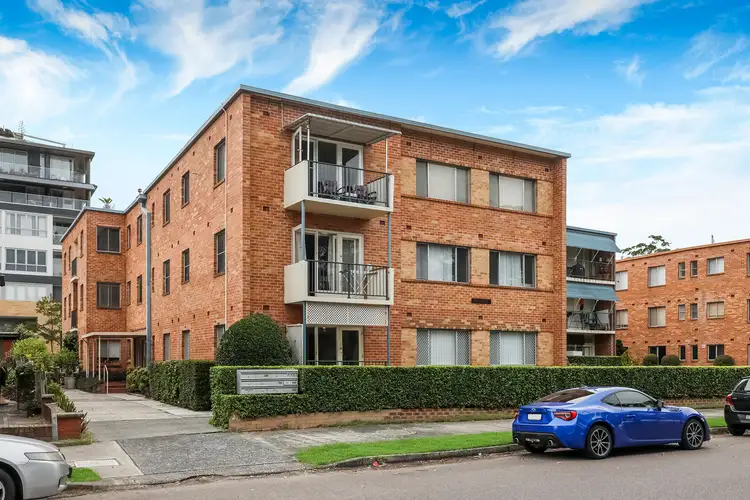 Fifth view of Homely apartment listing, 1/27 Masons Parade, Point Frederick NSW 2250