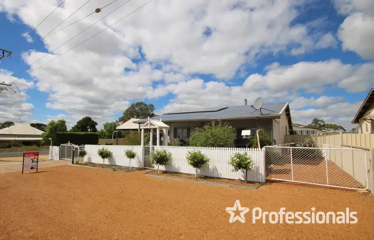 29 Venn Street, Collie WA 6225