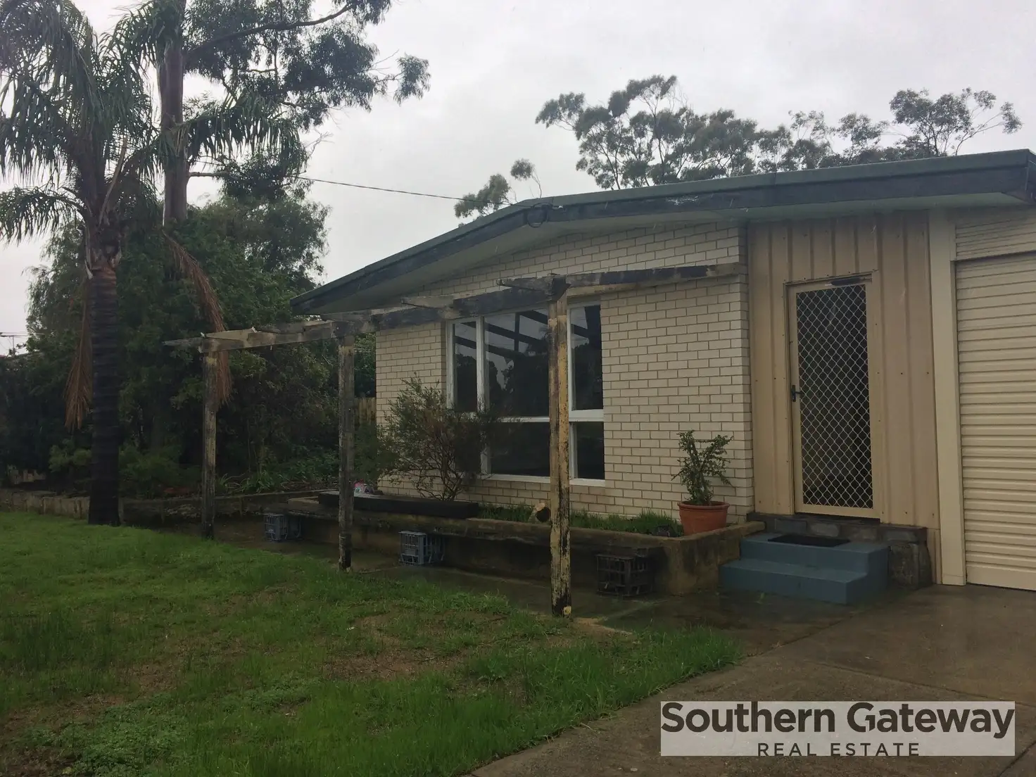 Main view of Homely house listing, 122 Sulphur Road, Parmelia WA 6167
