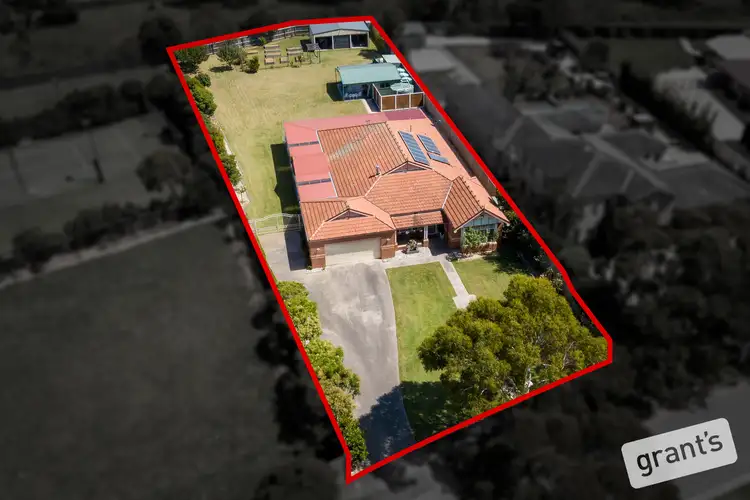 Second view of Homely house listing, 5 Foxborough Glade, Narre Warren North VIC 3804