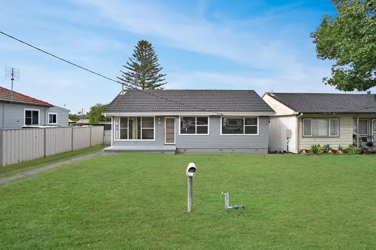 22 Buttaba Avenue, Belmont North NSW 2280