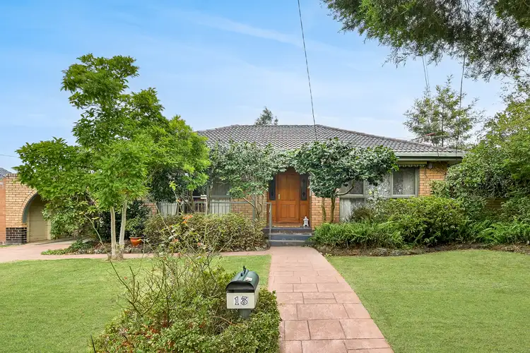 13 Nicholas Avenue, Glen Waverley VIC 3150