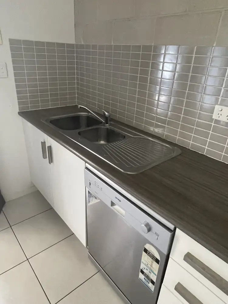 Fifth view of Homely unit listing, 6/33 CARD STREET, Berserker QLD 4701