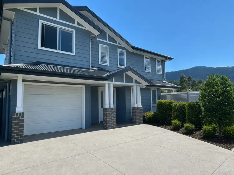 29 Saddleback Cres