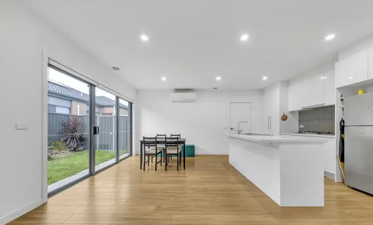 Fifth view of Homely townhouse listing, 22 Luster Crescent, Tarneit VIC 3029