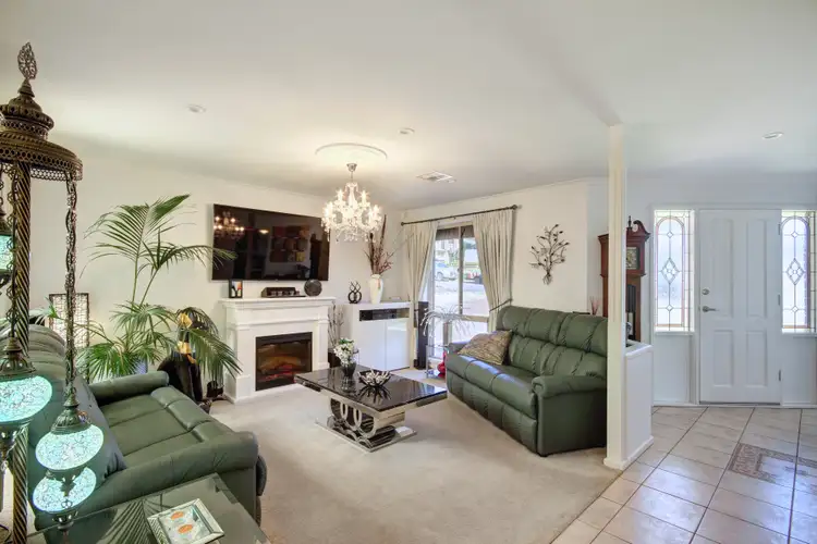 Fifth view of Homely house listing, 9 Houndsgate Court, Onkaparinga Hills SA 5163