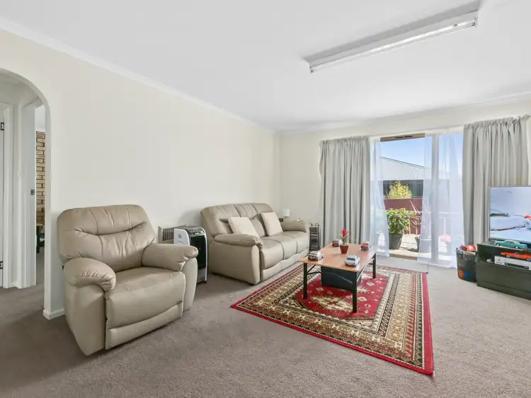 2/49 Country Club Ave, Prospect Vale TAS 7250