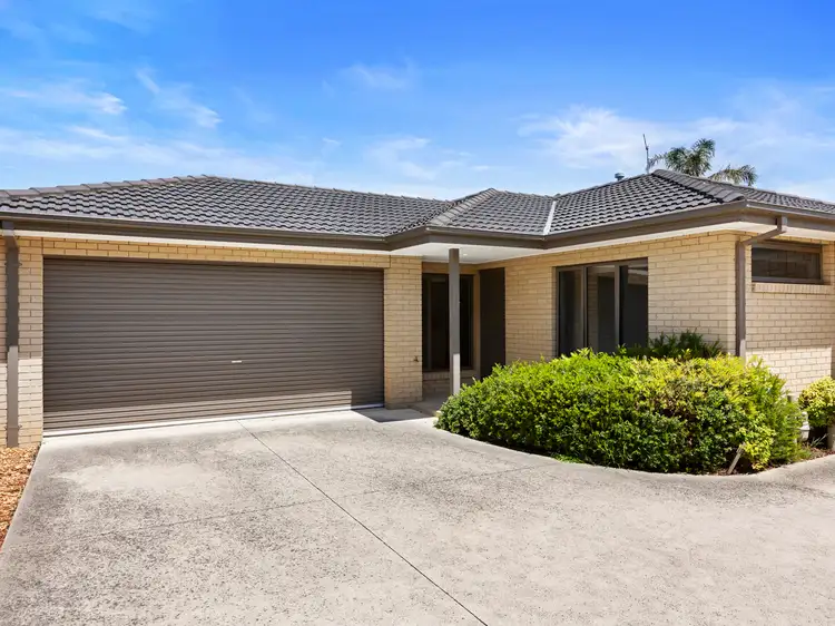 Main view of Homely unit listing, 2/50 Renwick Road, Ferntree Gully VIC 3156