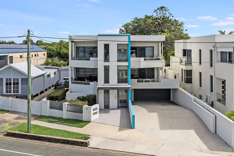 4/214 Hornibrook Esplanade, Woody Point QLD 4019