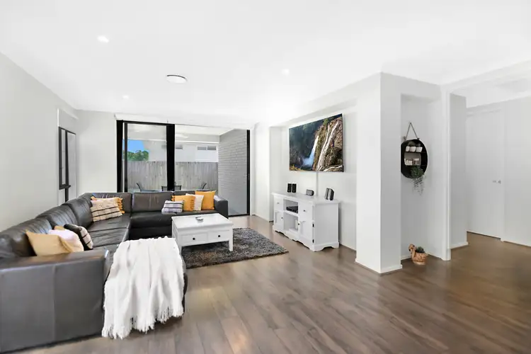 Sixth view of Homely house listing, 72 Greenview Circuit, Arundel QLD 4214