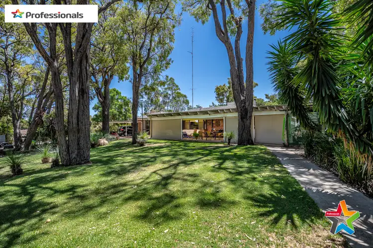 12 Lyons Road, Waroona WA 6215