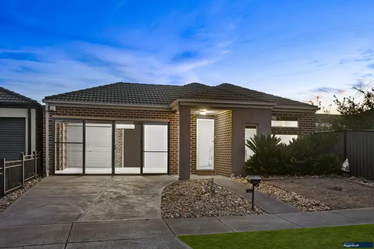 Second view of Homely house listing, 4 Tahlee Road, Tarneit VIC 3029