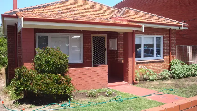 1 Charles Street, South Fremantle WA 6162
