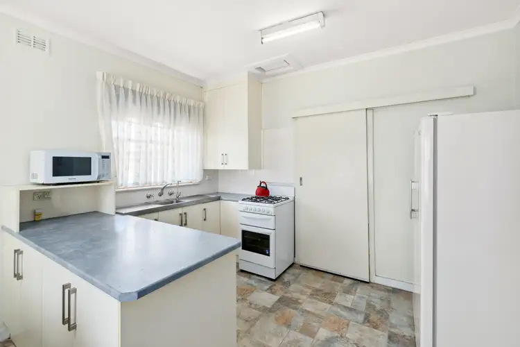 Fourth view of Homely house listing, 10 Munro Avenue, Seaton SA 5023