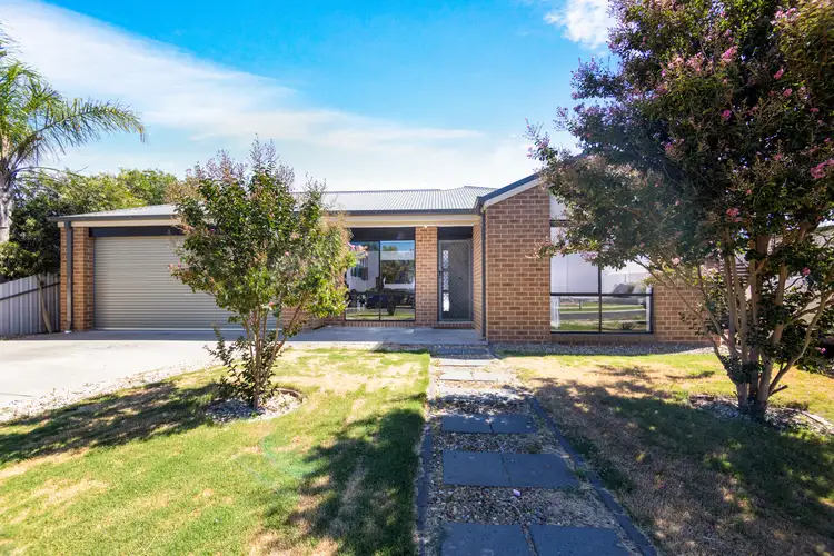 9 Tobruk Street, Horsham VIC 3400
