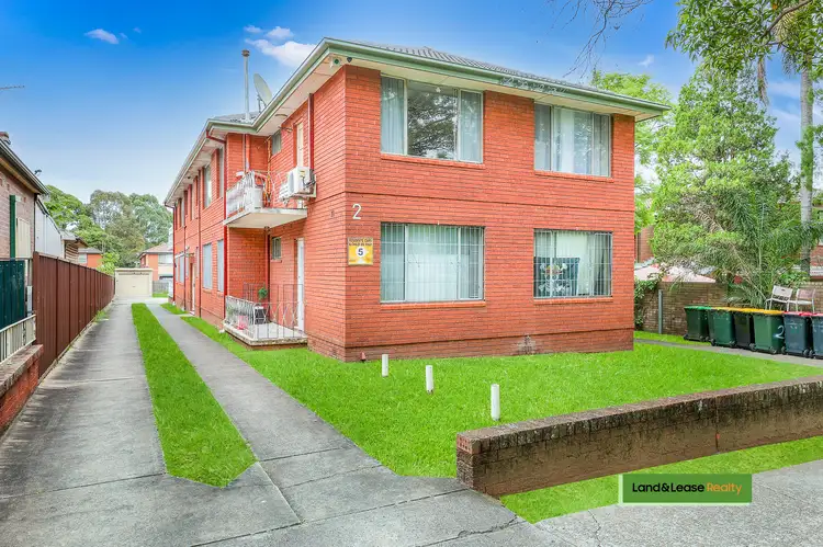 8/2 Third Avenue, Campsie NSW 2194