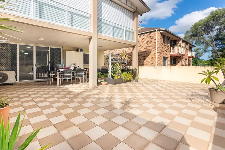 Main view of Homely unit listing, 4/2A Barlow, Clayfield QLD 4011