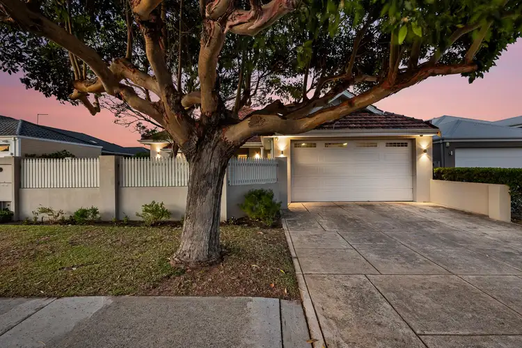 Second view of Homely house listing, 91 Kitchener Road, Alfred Cove WA 6154