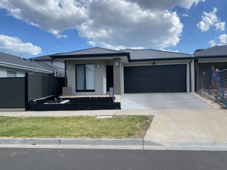 38 INGLEWOOD DRIVE, Werribee VIC 3030