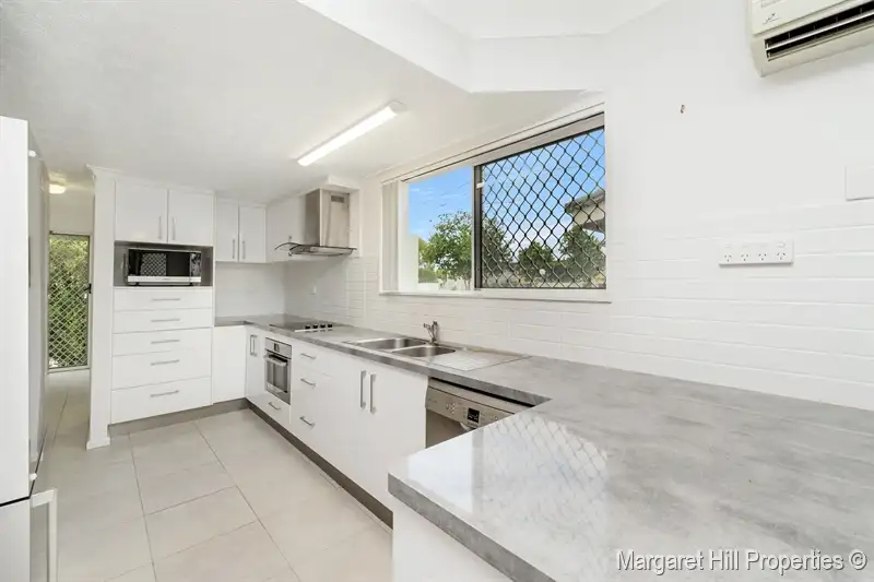 Main view of Homely unit listing, 1/52 Camp Street, Mundingburra QLD 4812