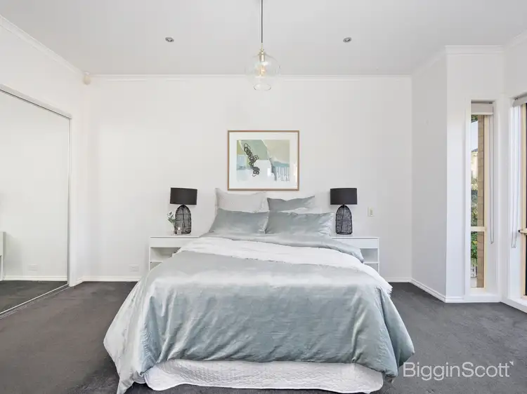 Sixth view of Homely house listing, 25 Lincoln Park Close, Sanctuary Lakes VIC 3030