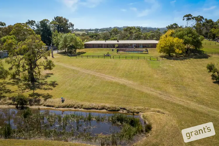 6 Mountain Flat Road, Narre Warren East VIC 3804
