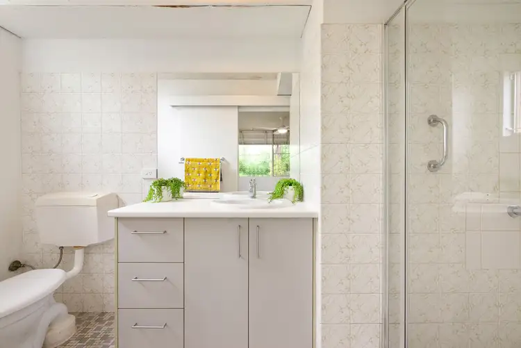 Fifth view of Homely unit listing, 1/9 Main Avenue, Coorparoo QLD 4151