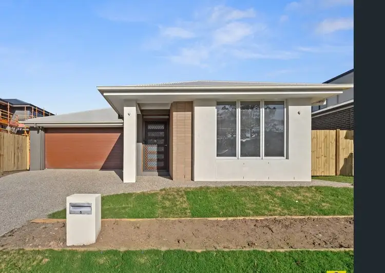 Second view of Homely house listing, 5 Alloway Close, Pallara QLD 4110