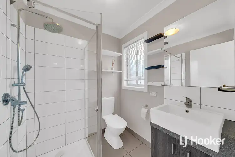 Fifth view of Homely house listing, 2 Bellis Place, Brookfield VIC 3338