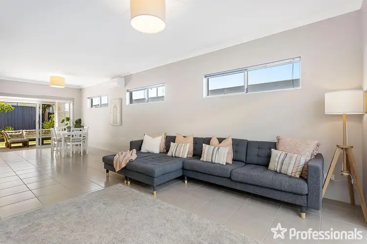 Fifth view of Homely house listing, 8 Popolo Place, Pearsall WA 6065