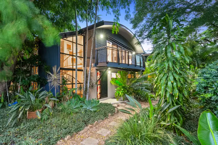 46 McLennan Street, Woody Point QLD 4019