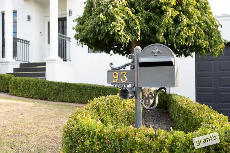 93 Montbrae Circuit, Narre Warren North VIC 3804