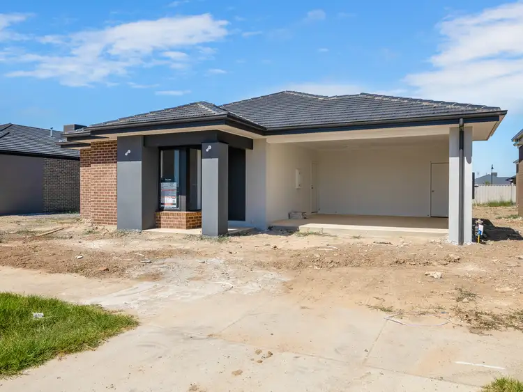 Second view of Homely house listing, 3 Everly Crt, Benalla VIC 3672
