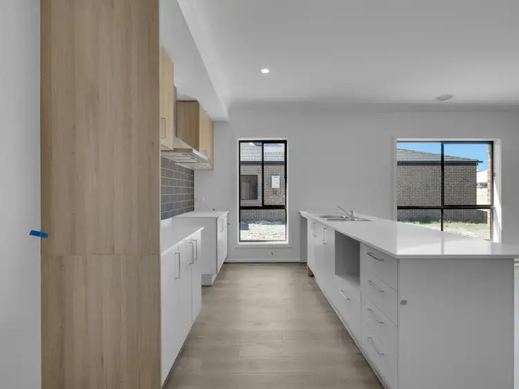 Third view of Homely house listing, 3 Everly Crt, Benalla VIC 3672
