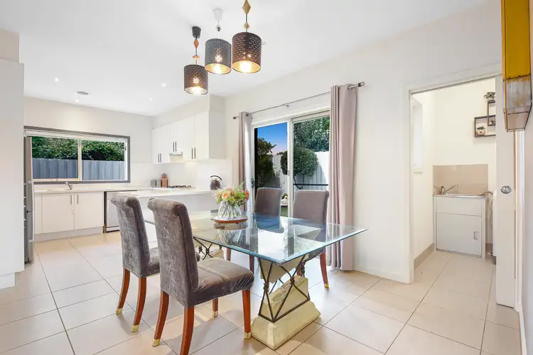 Sixth view of Homely townhouse listing, 2/6 Roberts Avenue, Mulgrave VIC 3170