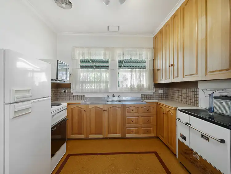 Fifth view of Homely house listing, 11 Shadforth Street, Benalla VIC 3672